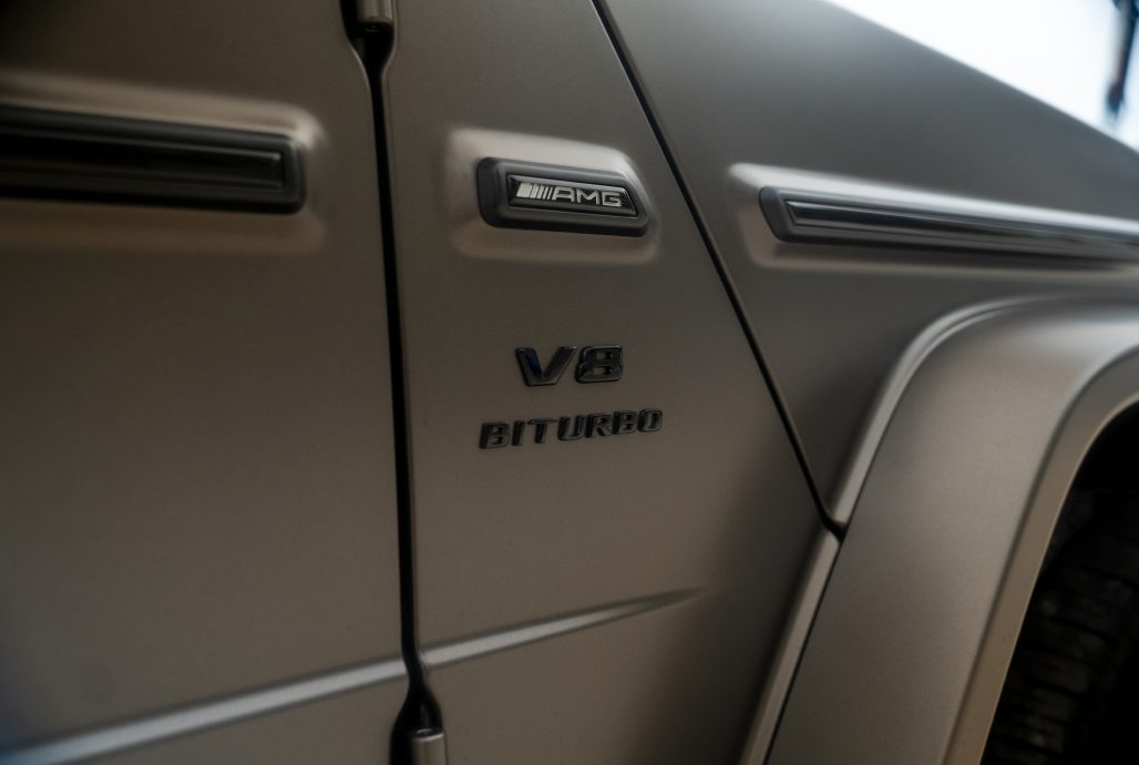 Mercedes G 63 AMG 2025 — badge V8 Biturbo